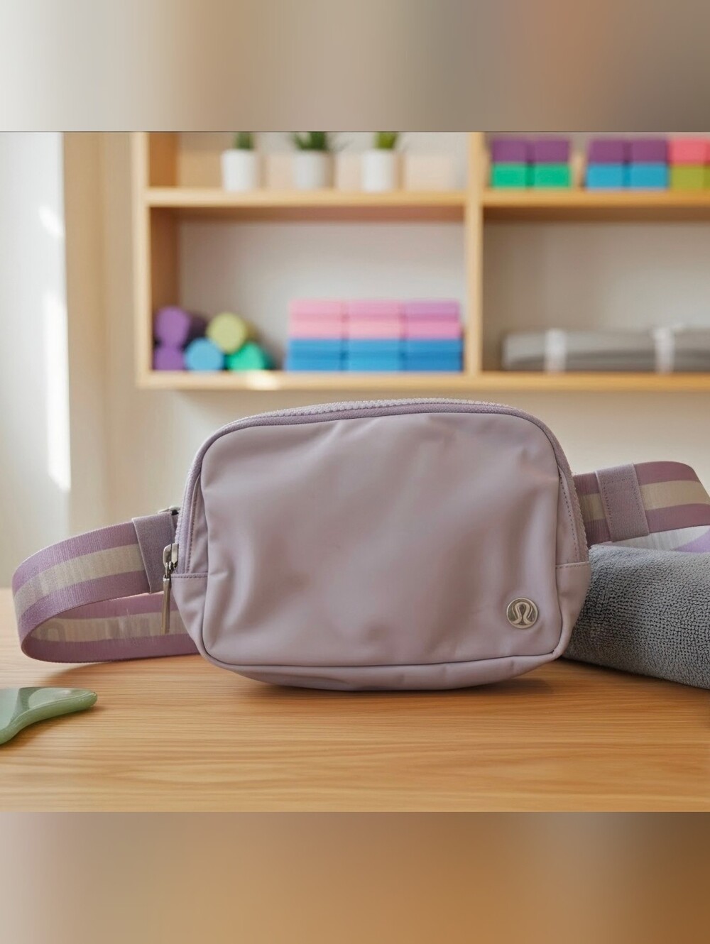 Lululemon Everywhere Belt Bag 1L - Wordmark Strap Lilac Lavender